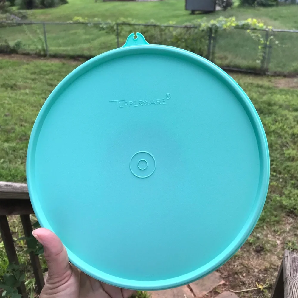 TUPPERWARE JELLY CONTAINER